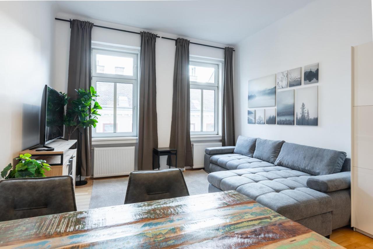 Cozy Apartment Steps Away From Subway Station Viena Exterior foto