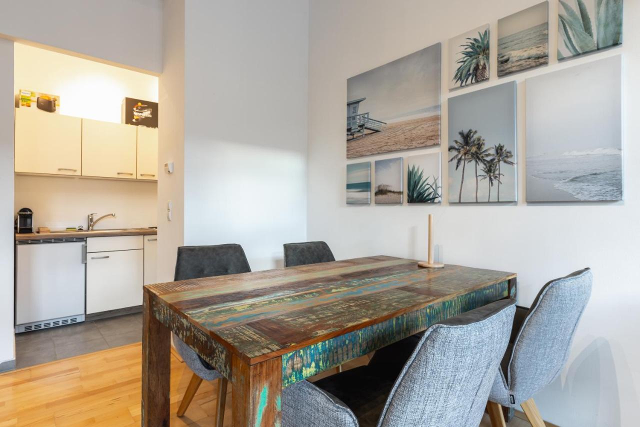 Cozy Apartment Steps Away From Subway Station Viena Exterior foto