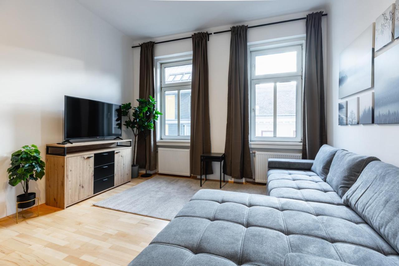 Cozy Apartment Steps Away From Subway Station Viena Exterior foto